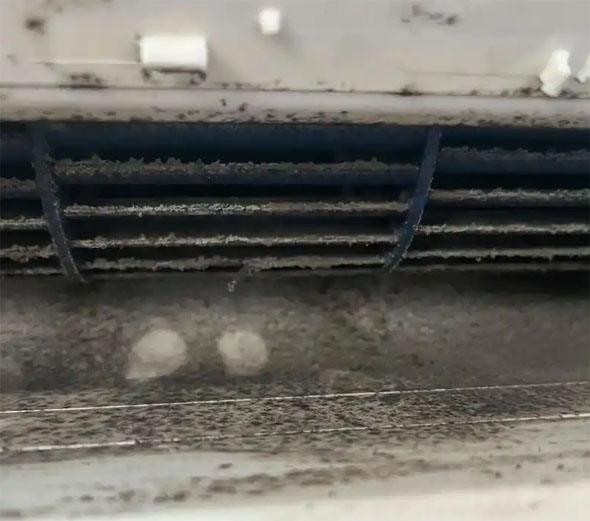 澜沧空调吹的风有股烧焦味是怎么回事